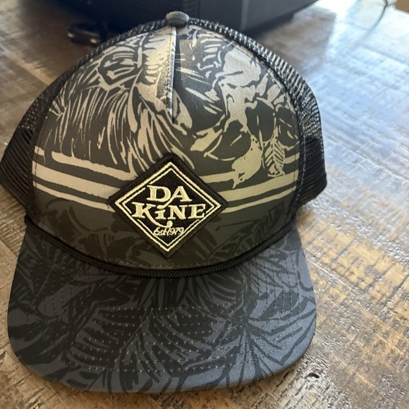Dakine Other - Dakine Hawaiian Trucker Hat Flat Brim Snapback Cap Black #10002462